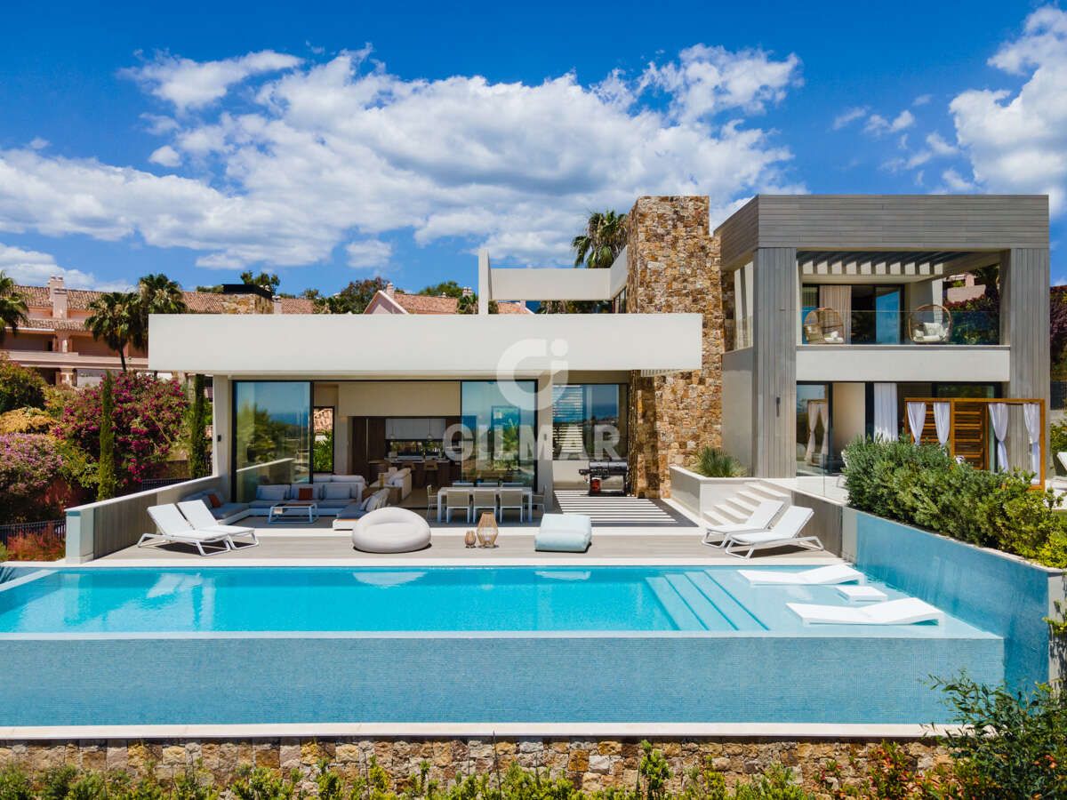 Exterior view of House or chalet for sale in Marbella  with Heating, Private garden and Swimming Pool