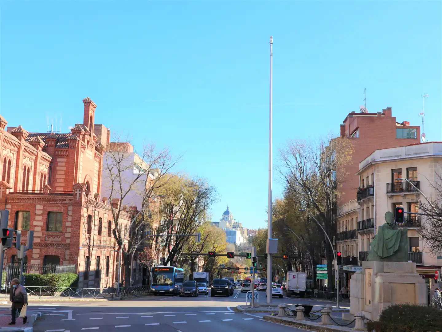 Pis en venda a Calle de Faustino Osorio, Los Cármenes