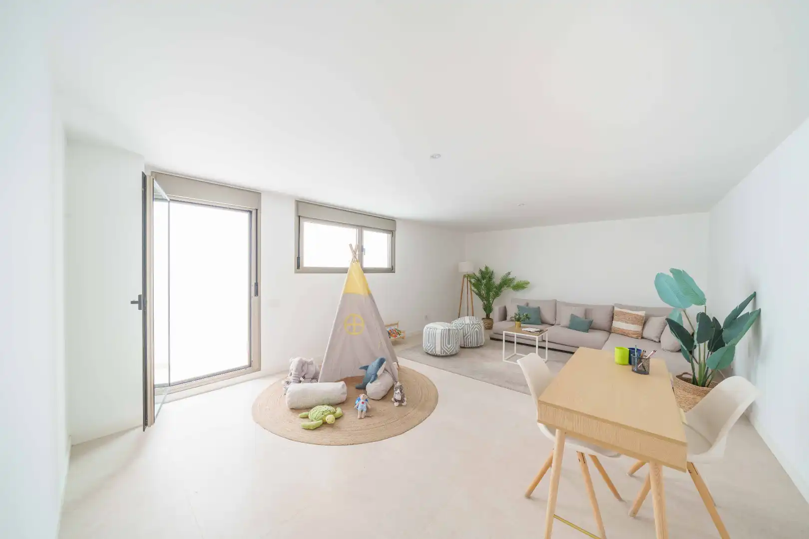 Sala d'estar de Casa adosada en venda en Las Palmas de Gran Canaria amb Aire condicionat, Jardí privat i Terrassa