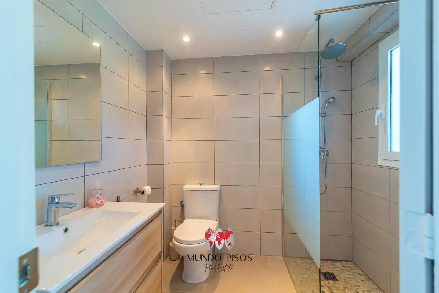 Baño de Piso en venta en Calvià con Aire acondicionado, Calefacción y Terraza