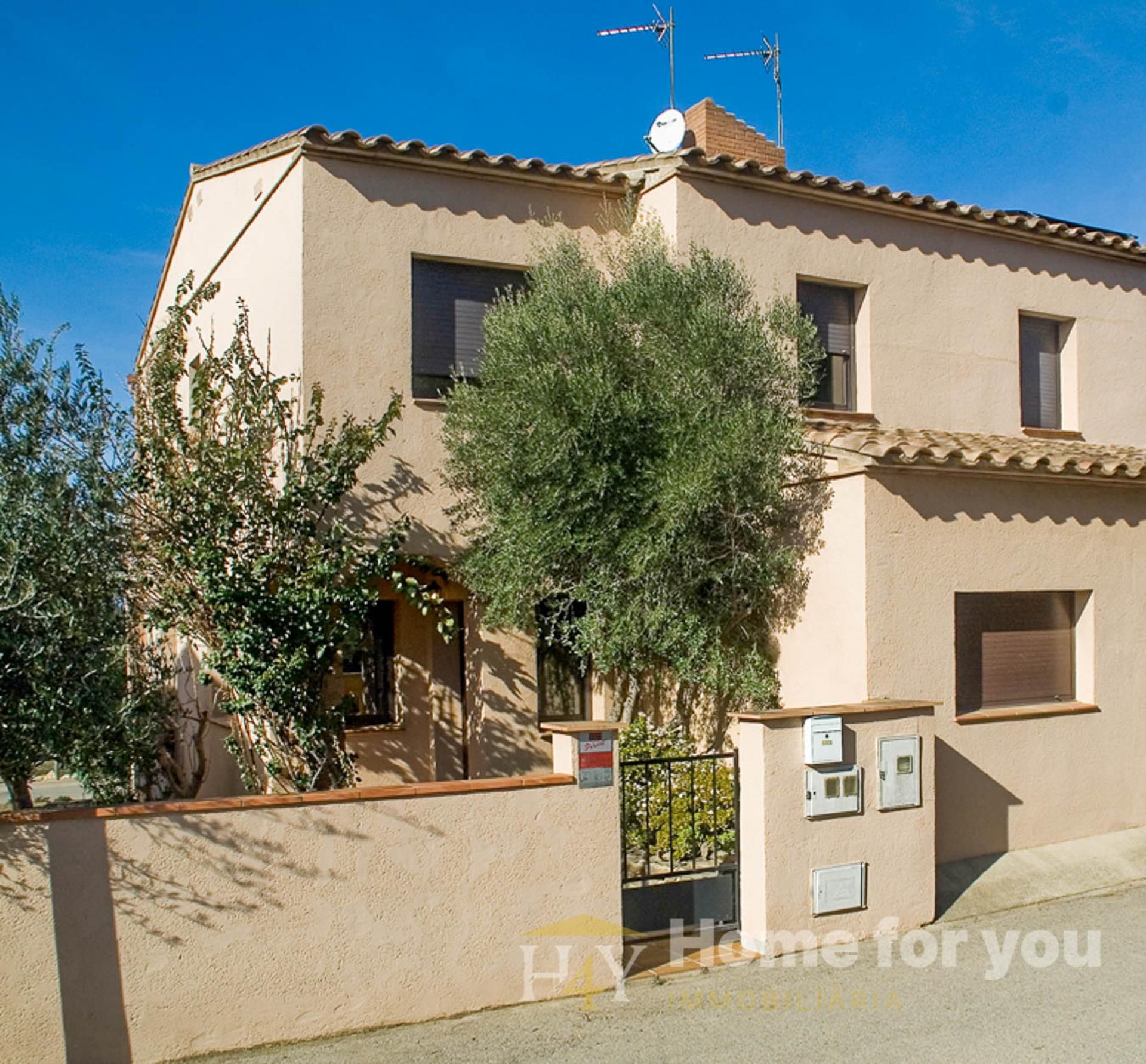 Exterior view of House or chalet for sale in Vilamaniscle  with Heating, Terrace and Oven