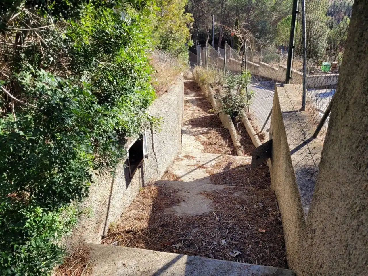 Vista exterior de Casa o xalet en venda en Vacarisses amb Aire condicionat, Jardí privat i Piscina