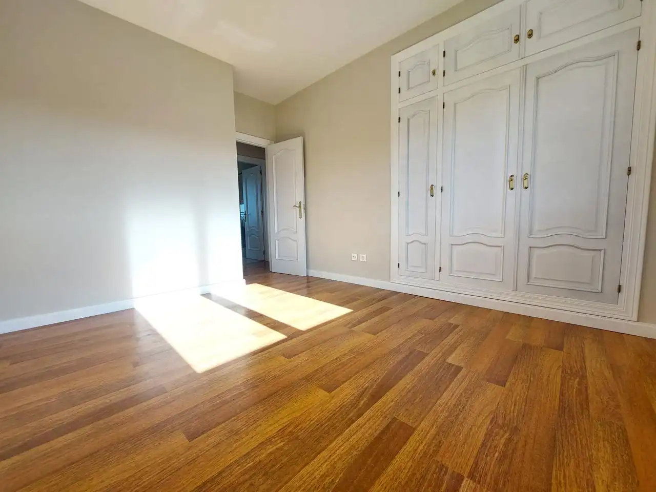 Bedroom of Houses for sale in Gijón   with Heating, Private garden and Terrace