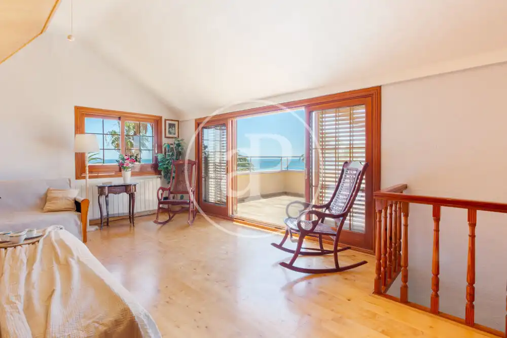 Sala de estar de Casa o chalet de alquiler en La Pobla de Farnals con Aire acondicionado, Calefacción y Jardín privado