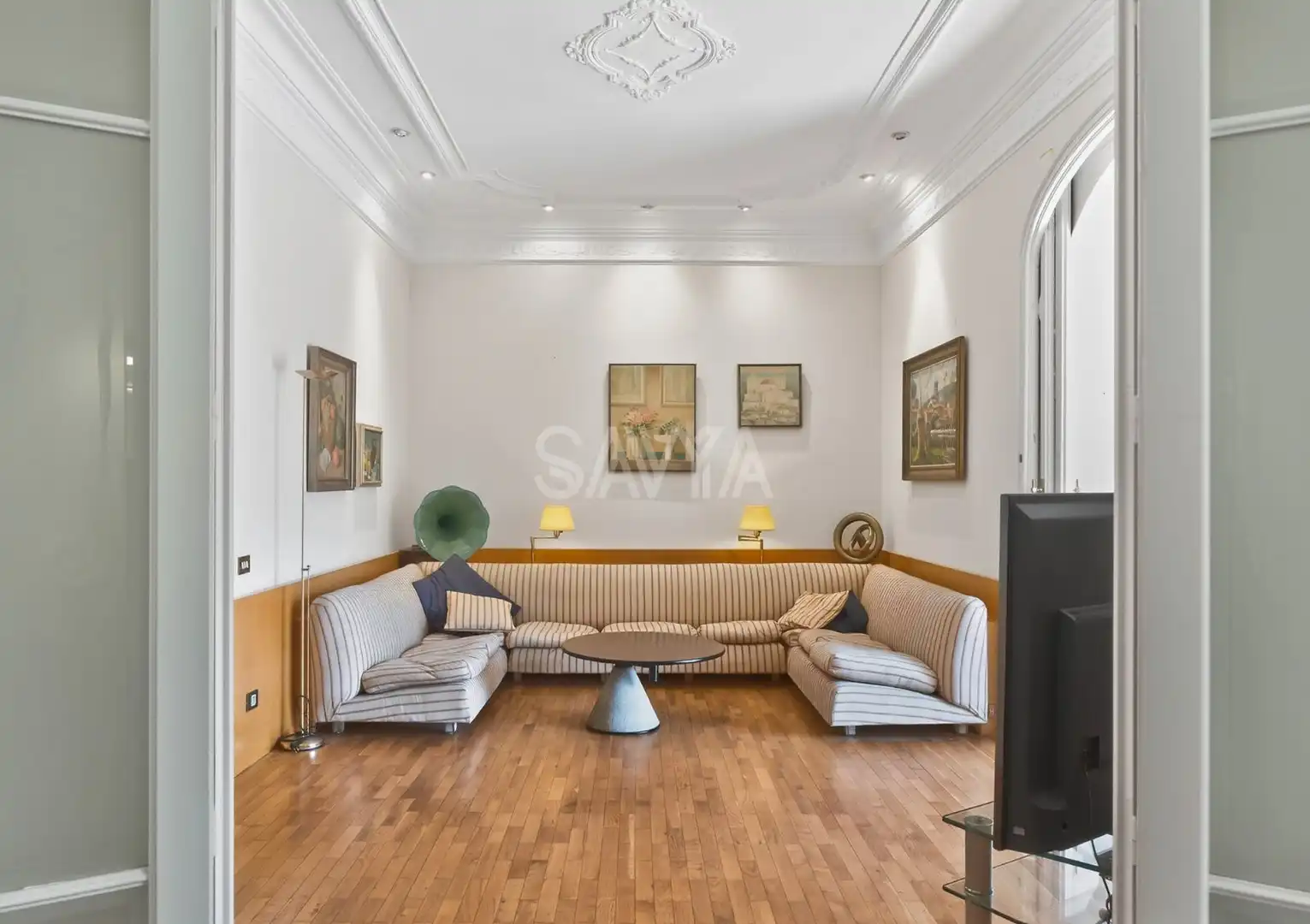 Sala d'estar de Pis en venda en Barcelona amb Aire condicionat i Terrassa
