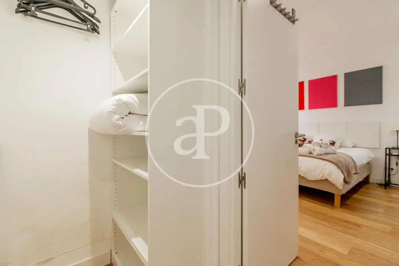 Schlafzimmer von Wohnung zur Miete in Madrid mit Klimaanlage, Heizung und Möbliert