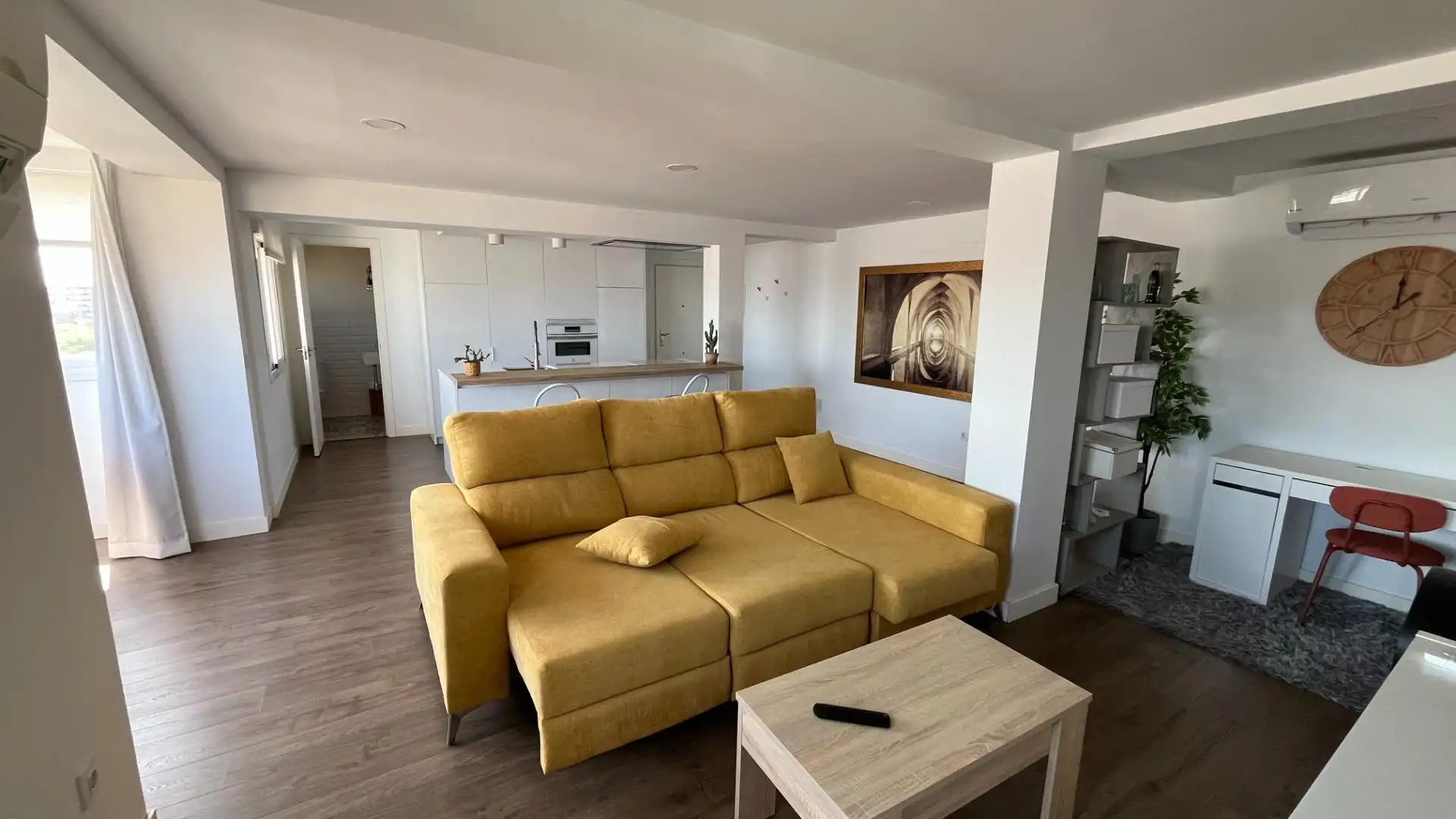 Flat for rent in Calle del Avión Cuatro Vientos, Parque María Luisa -Giralda Sur