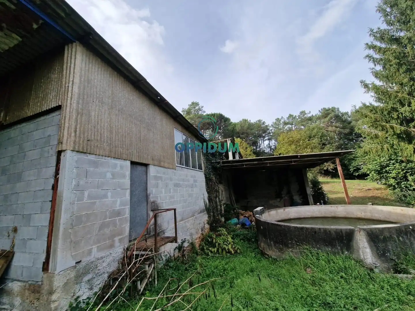 Exterior view of Industrial buildings for sale in Touro