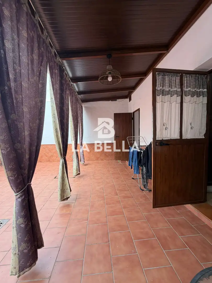 Casa o xalet en venda en Umbrete amb Aire condicionat, Traster i Moblat