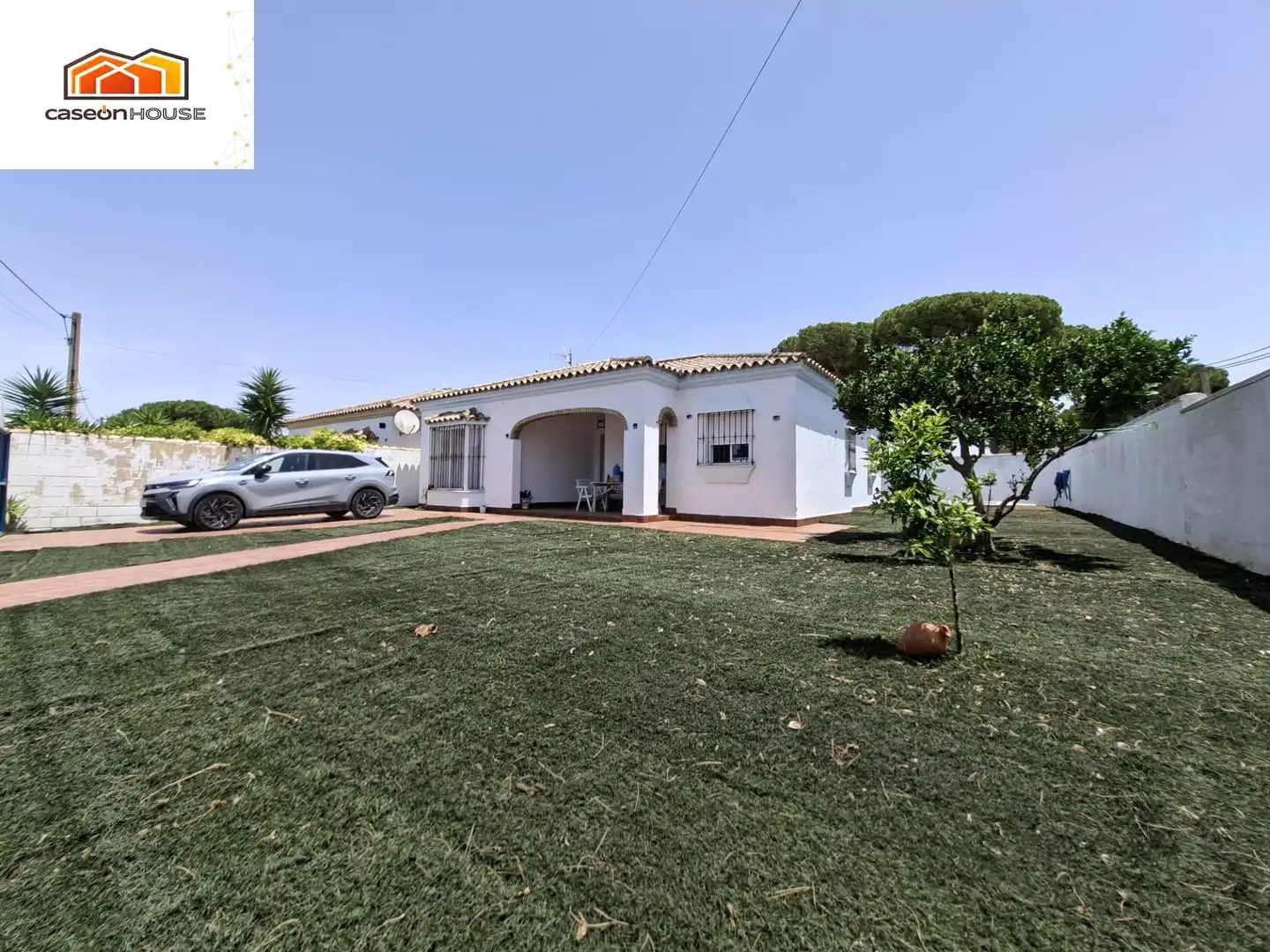 Vista exterior de Casa o chalet en venta en Chiclana de la Frontera
