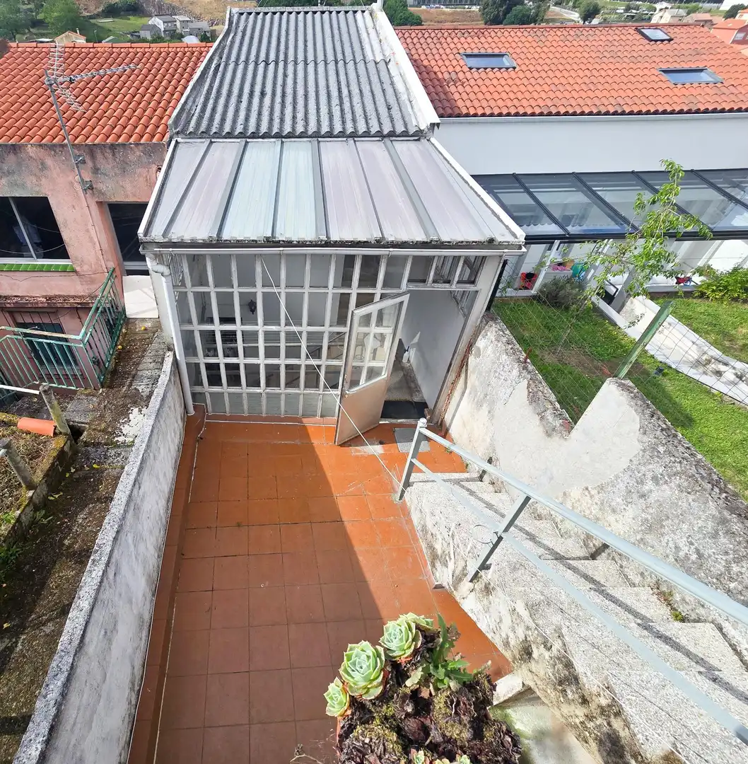 Terrassa de Casa adosada en venda en A Coruña Capital  amb Calefacció, Jardí privat i Traster