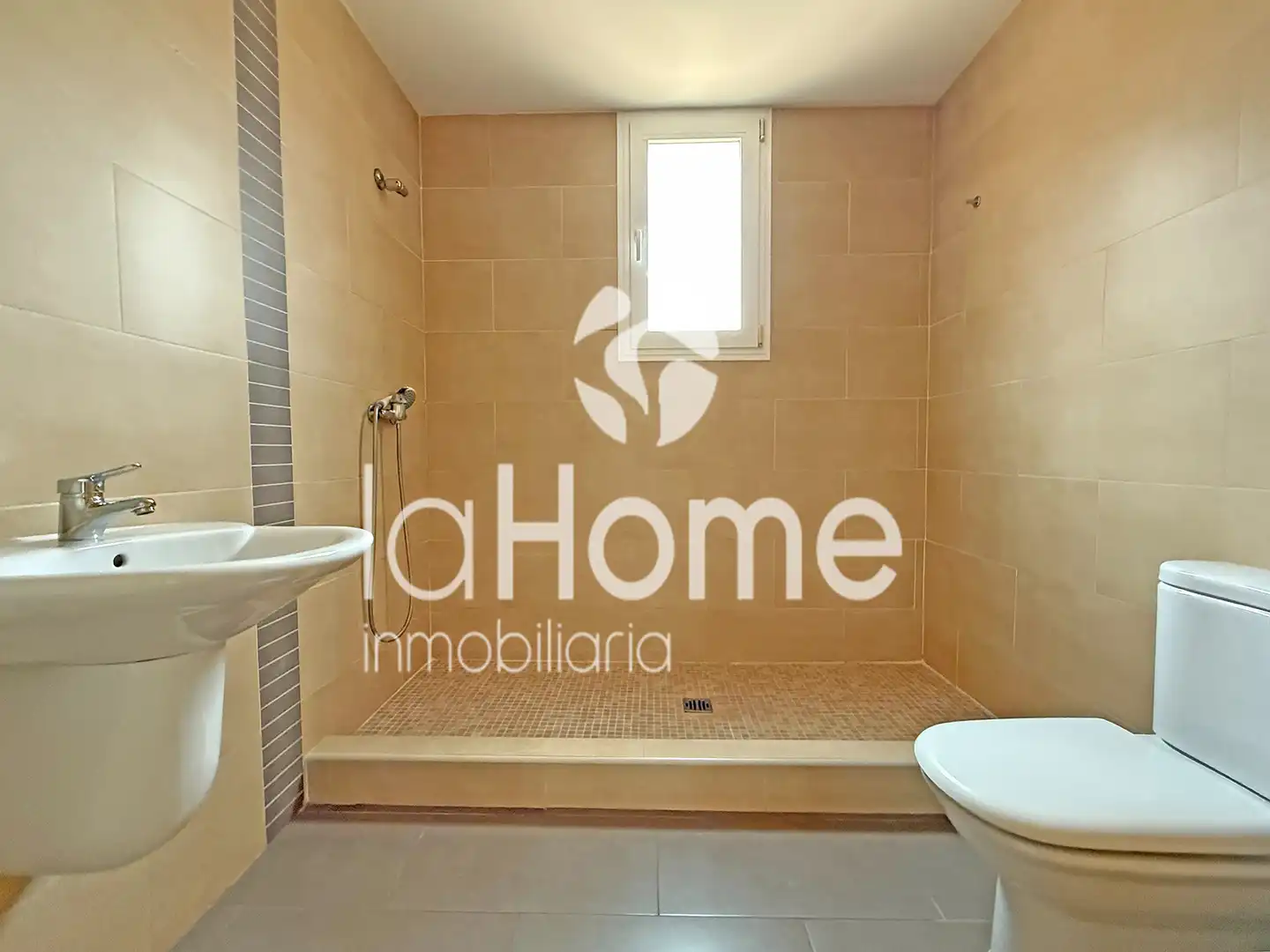 Baño de Casa o chalet de alquiler en Bétera con Aire acondicionado, Calefacción y Jardín privado