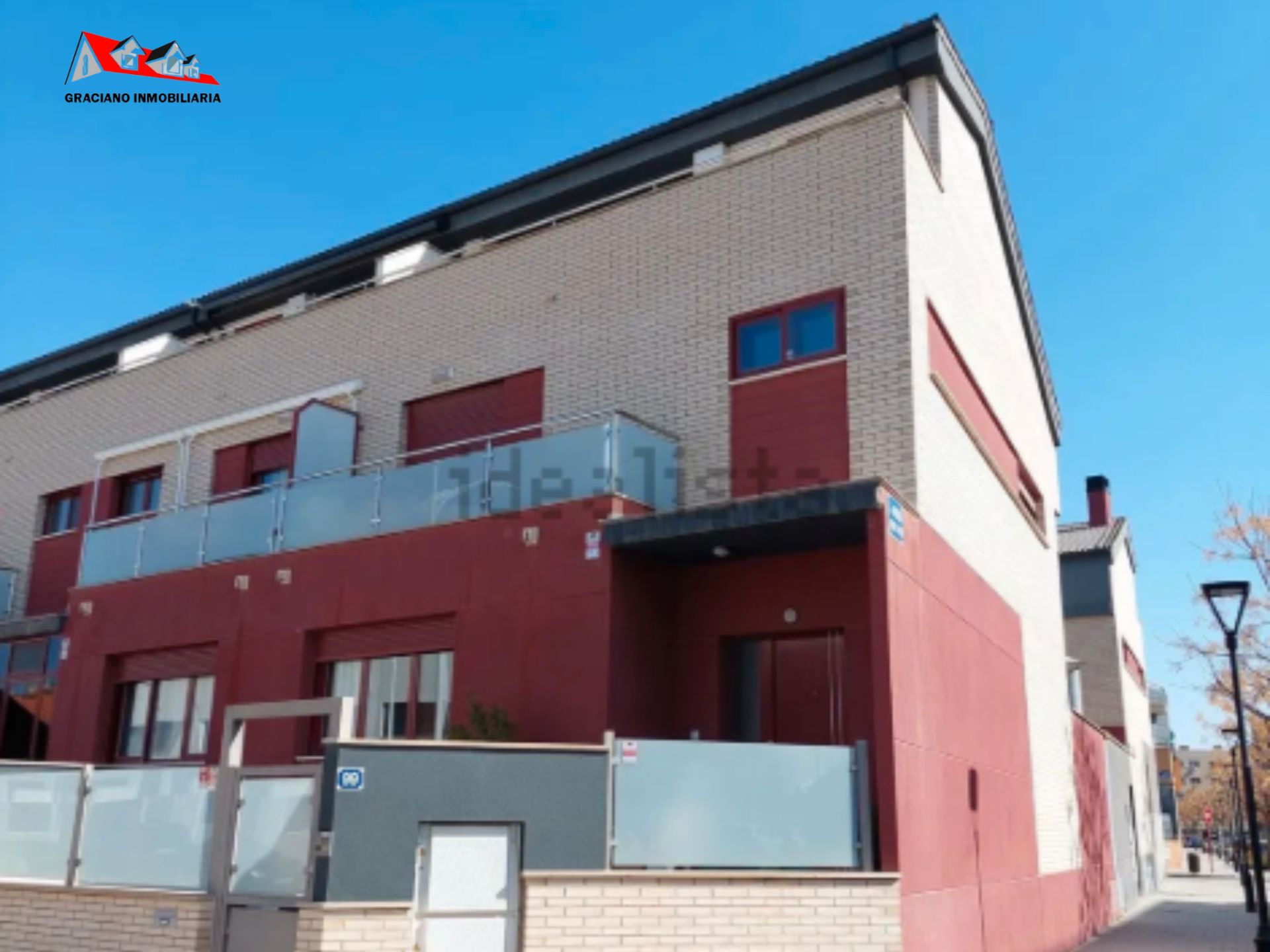 Vista exterior de Casa o xalet en venda en  Albacete Capital amb Aire condicionat, Calefacció i Jardí privat