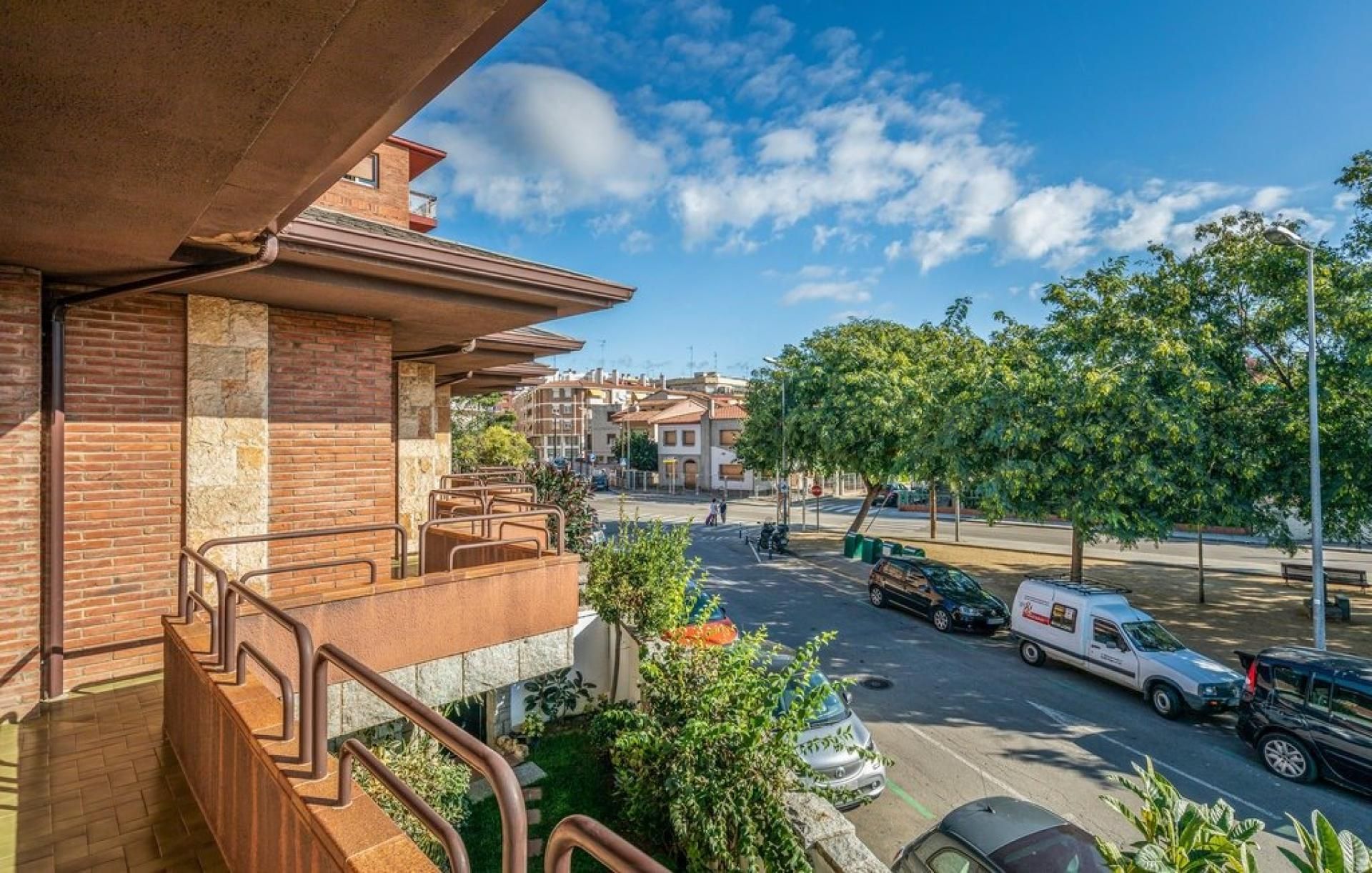 Exterior view of House or chalet for sale in Pineda de Mar  with Air Conditioner, Heating and Terrace