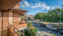 Vista exterior de Casa o xalet en venda en Pineda de Mar amb Aire condicionat, Calefacció i Terrassa