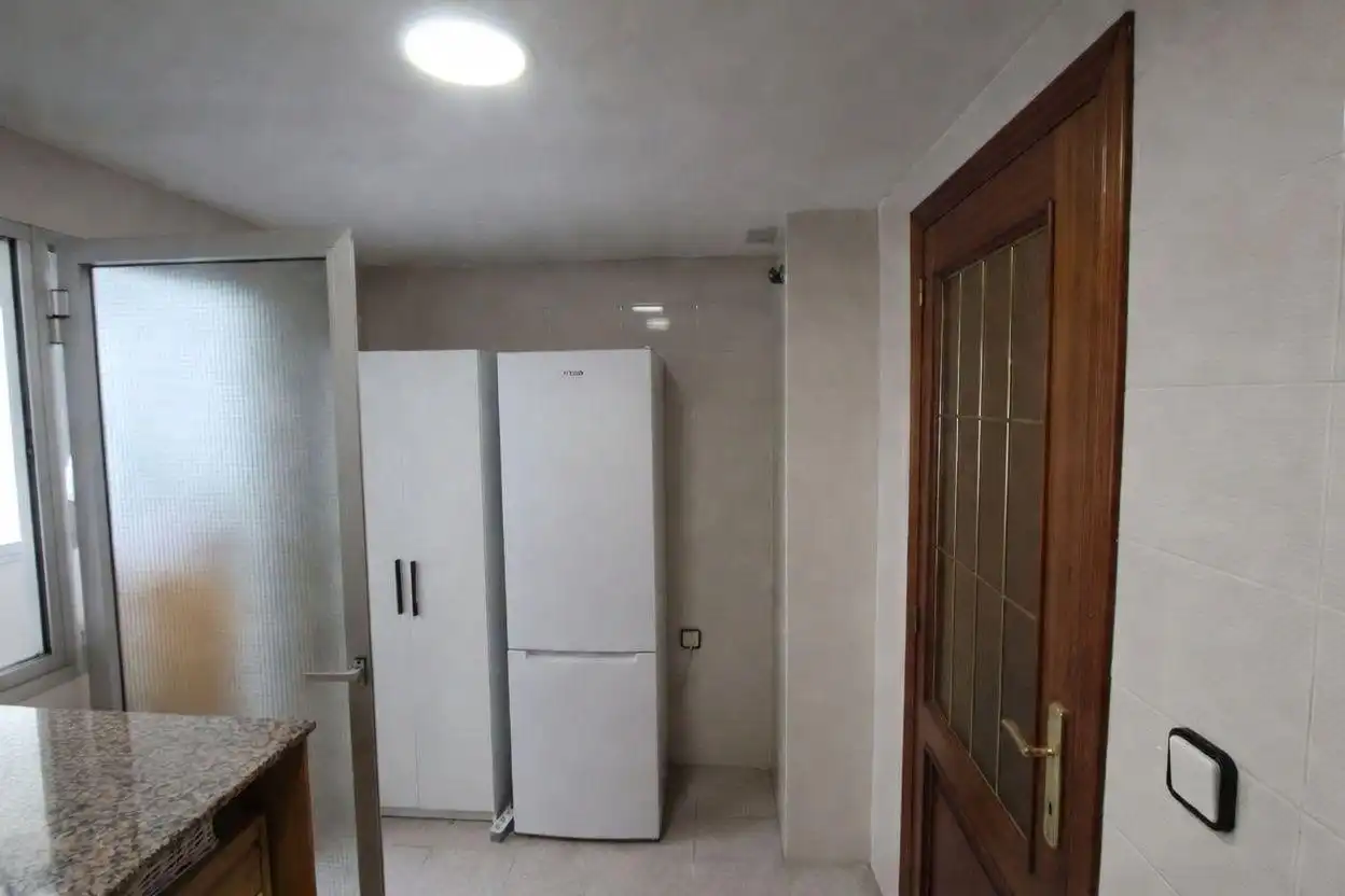 Cocina de Piso en venta en Paterna con Terraza y Balcón