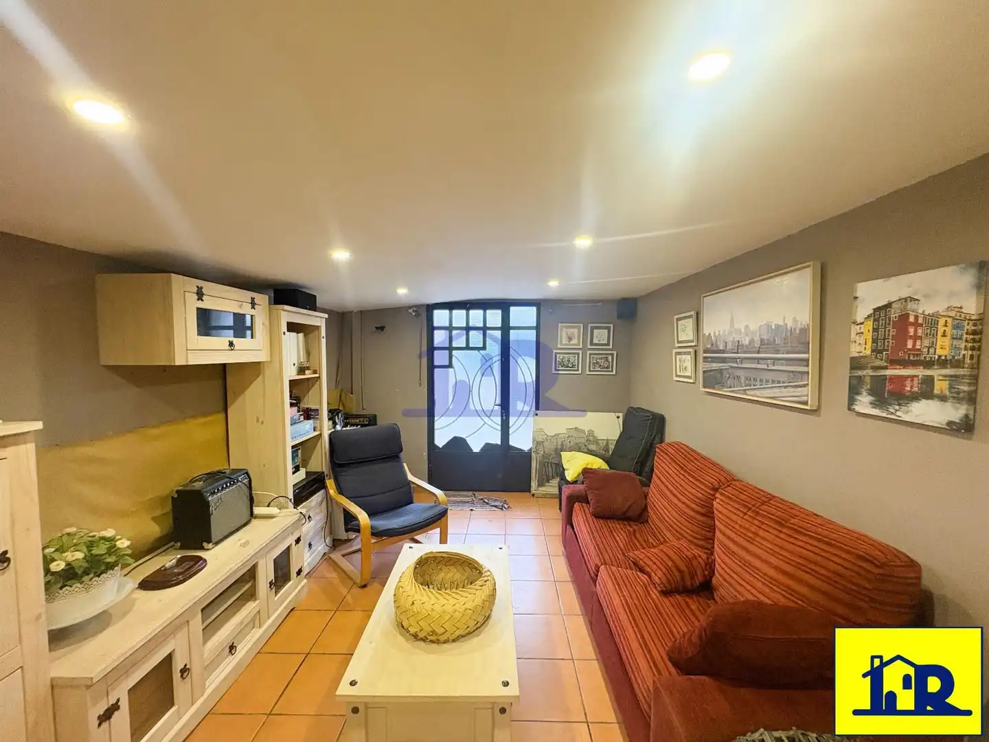 Detached homes for sale in Cuenca  with Air Conditioner, Heating and Swimming Pool