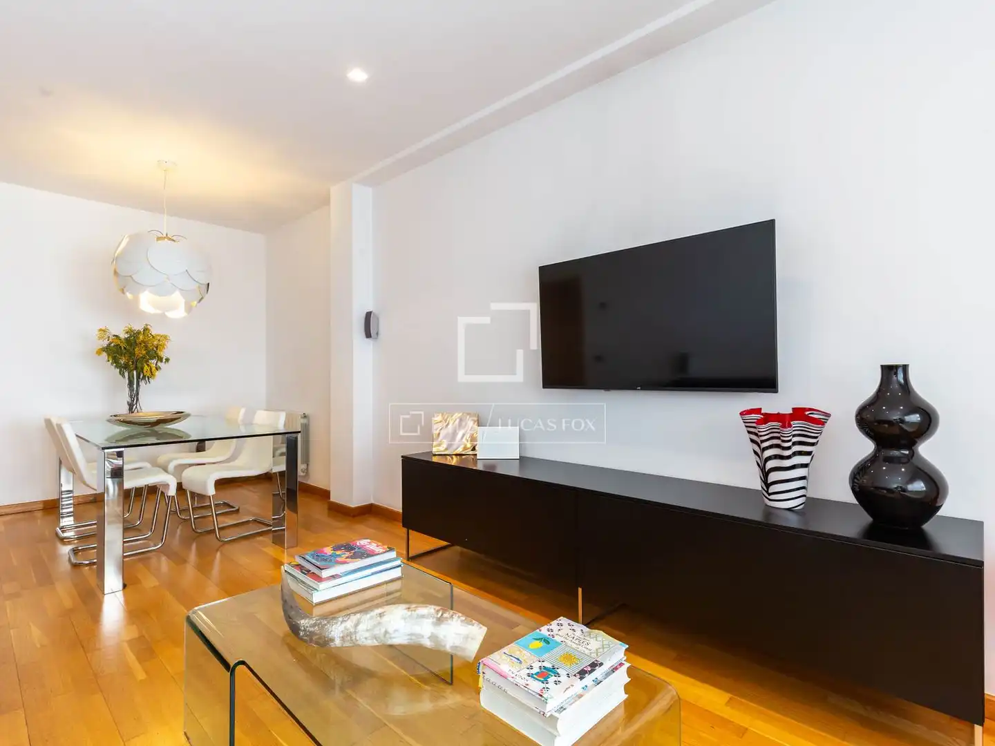 Living room of Flat for sale in Sant Just Desvern  with Air Conditioner, Heating and Parquet flooring