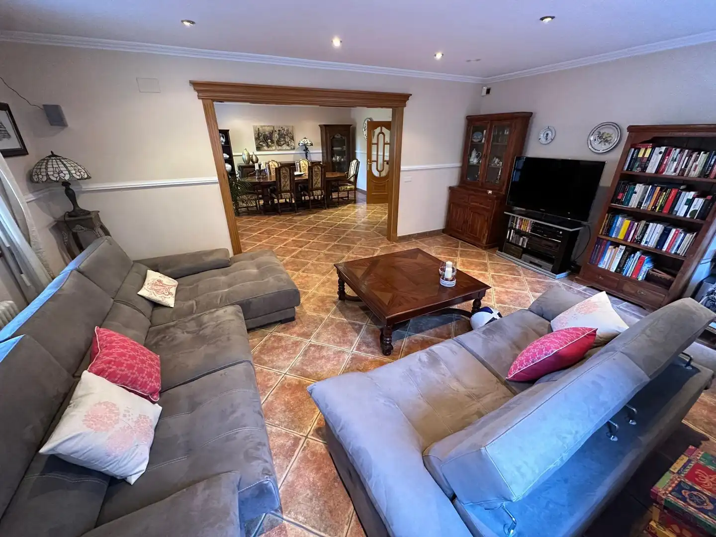 Sala d'estar de Casa o xalet en venda en Benicasim / Benicàssim amb Aire condicionat, Jardí privat i Terrassa
