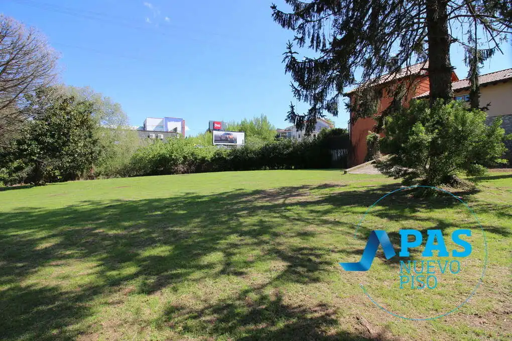 Casa o chalet en venta en El Astillero   con Calefacción, Jardín privado y Trastero