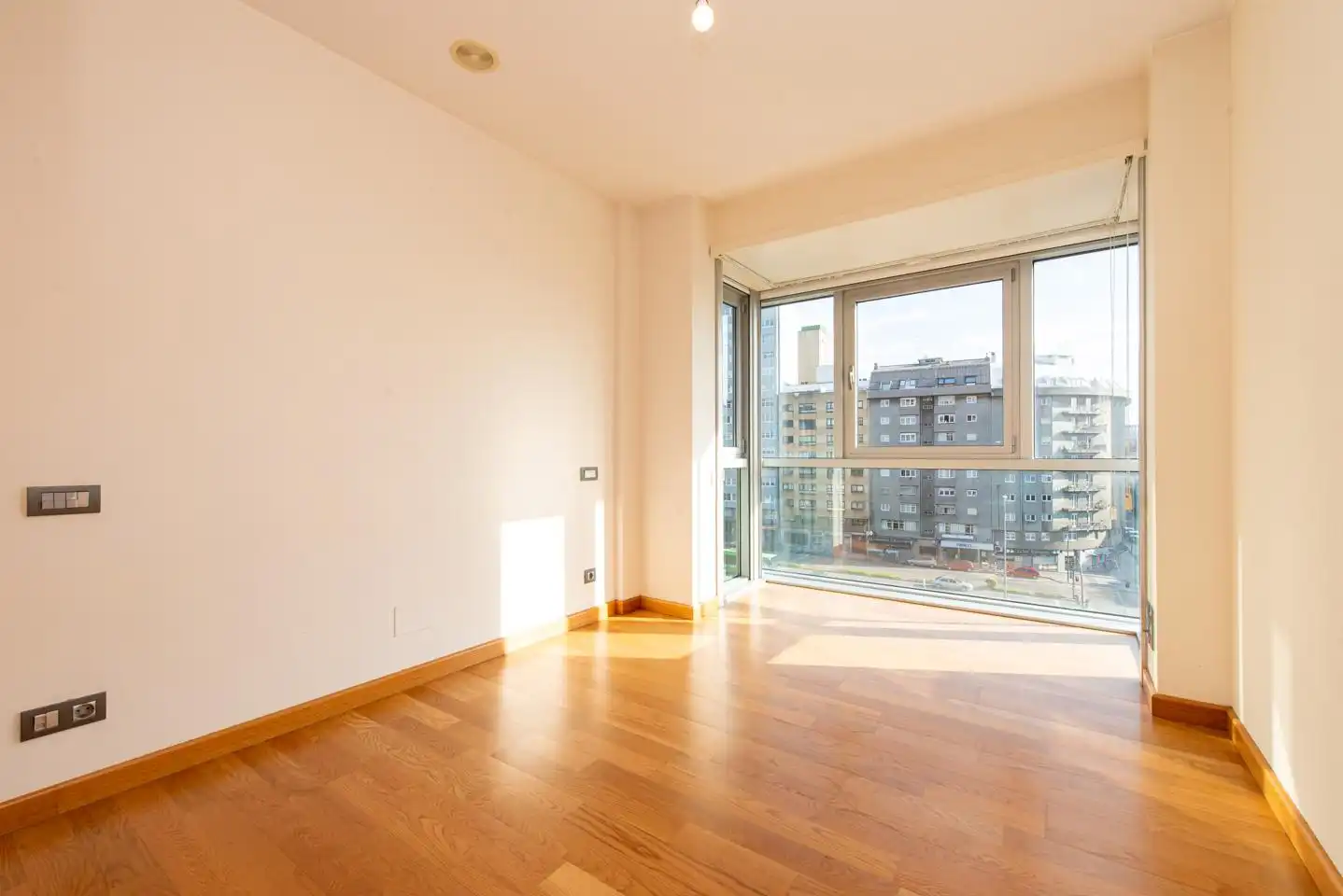 Sala d'estar de Pis en venda en A Coruña Capital 