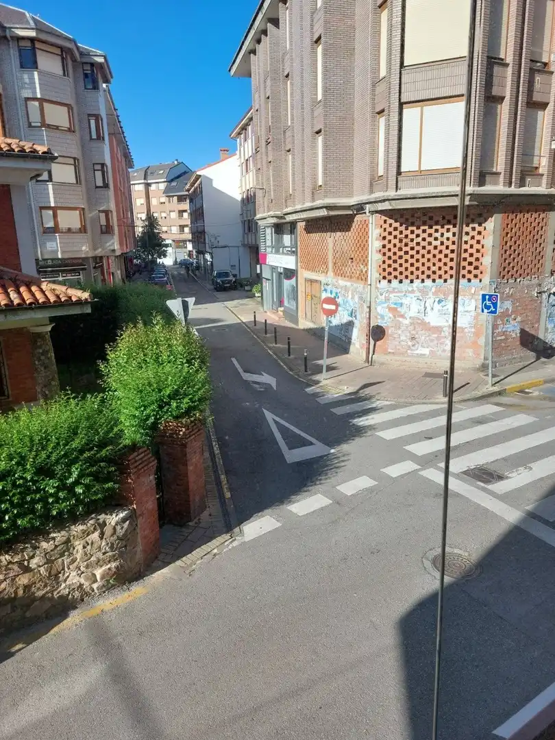 Local comercial en venda a Los Corrales de Buelna, imagen 7