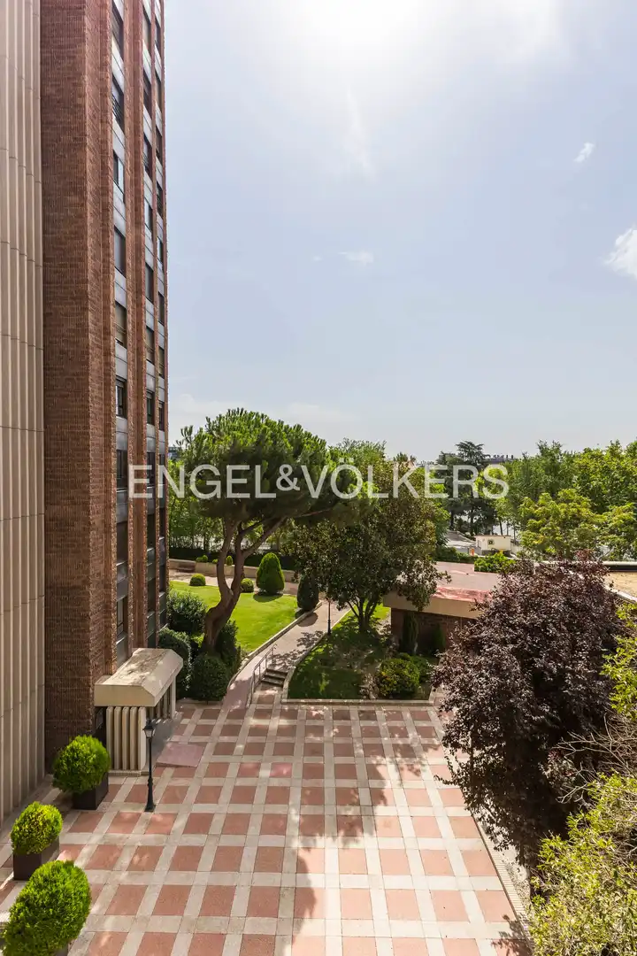 Terrasse von Wohnung zur Miete in Madrid mit Klimaanlage, Heizung und Privatgarten