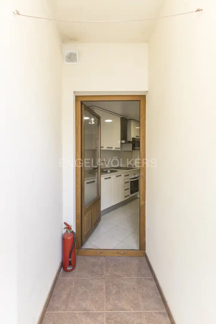 Flat for rent in Madrid  with Air Conditioner, Heating and Furnished