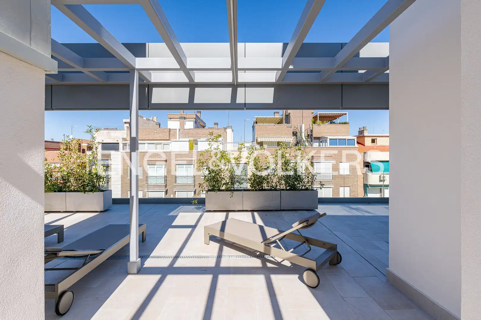 Terrace of Flat for rent in Madrid  with Air Conditioner, Heating and Swimming Pool