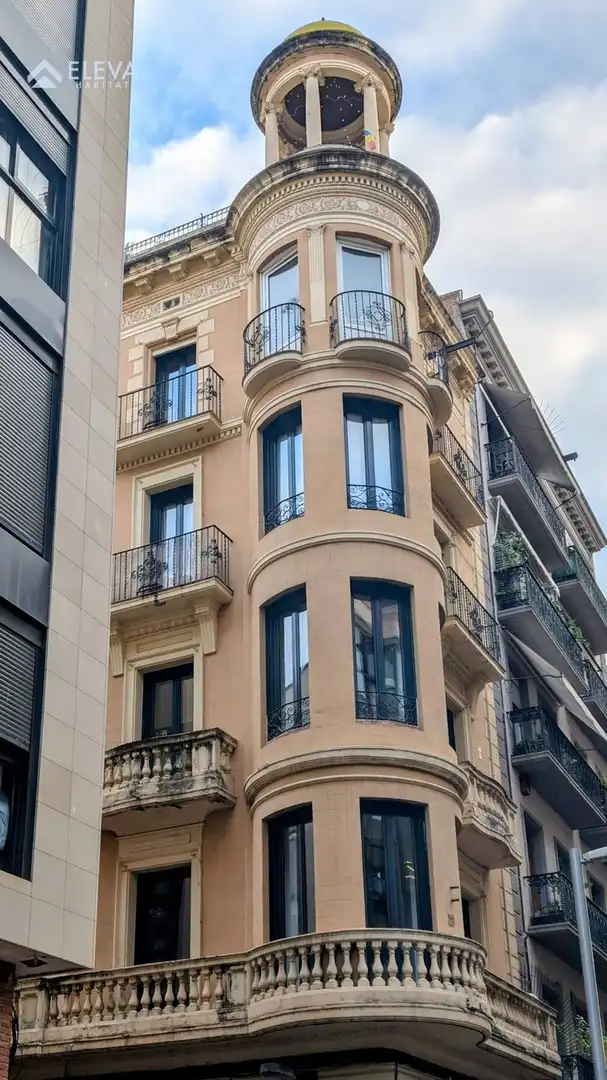 Vista exterior de Edificio en venta en Lleida