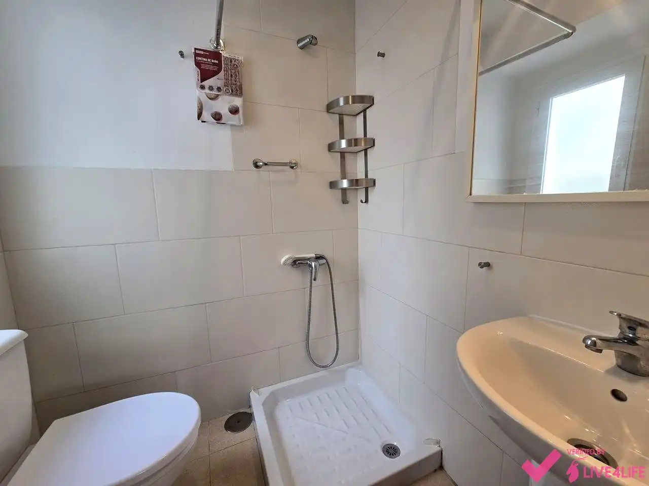 Bathroom of Flat for rent in Sevilla  with Air Conditioner, Terrace and Furnished