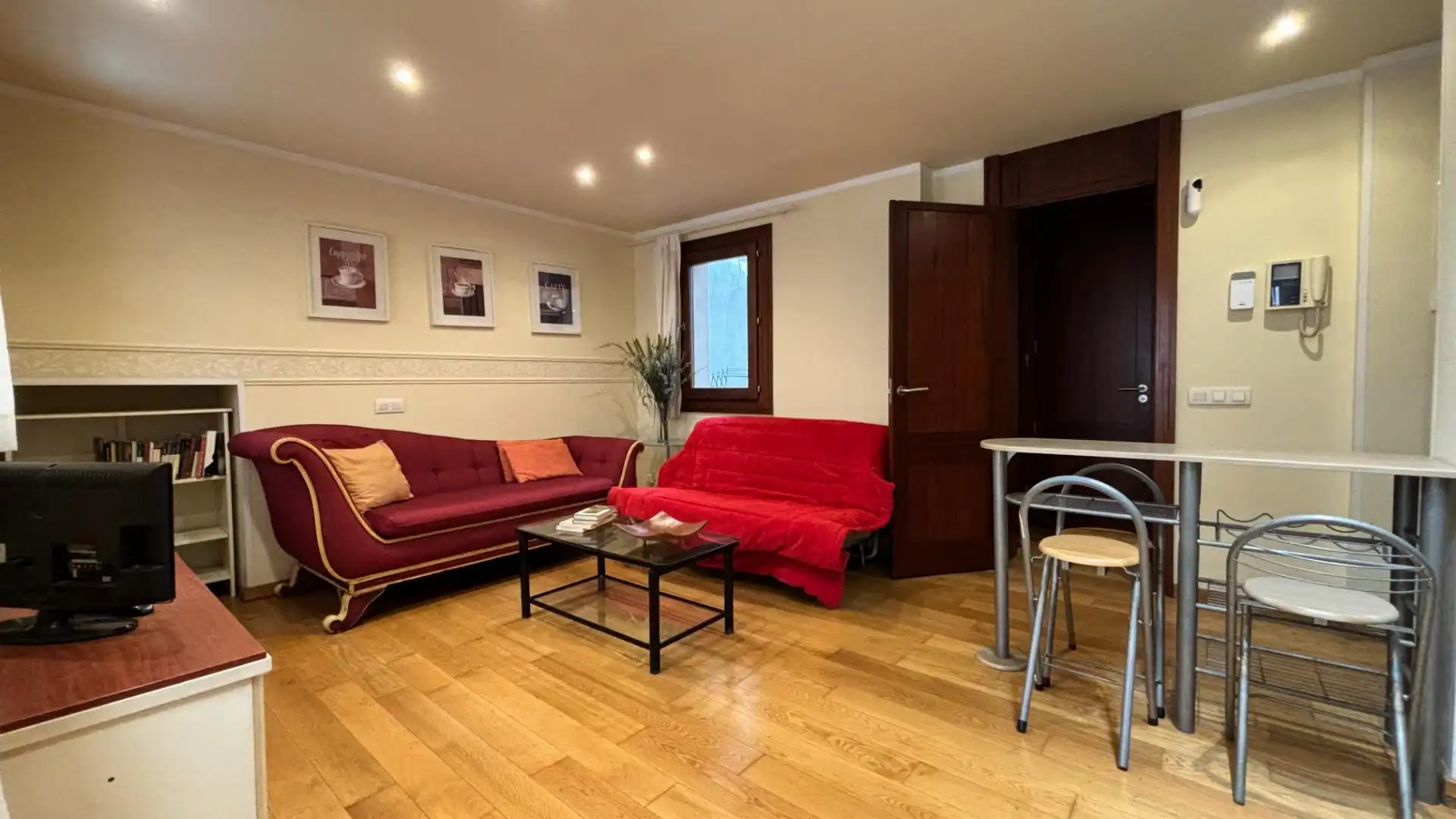 Sala de estar de Piso en venta en  Palma de Mallorca con Aire acondicionado, Parquet y Balcón