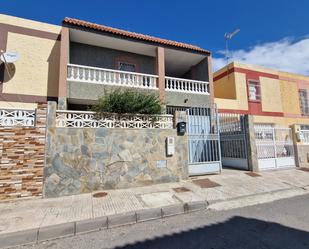 Exterior view of Single-family semi-detached for sale in La Mojonera  with Terrace and Balcony