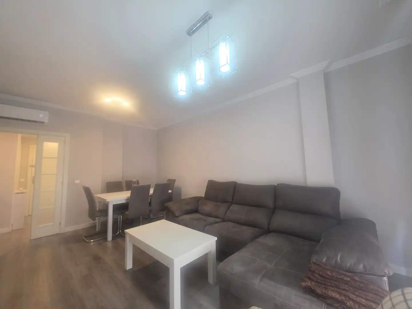 Sala de estar de Piso de alquiler en Ciudad Real con Aire acondicionado, Calefacción y Parquet