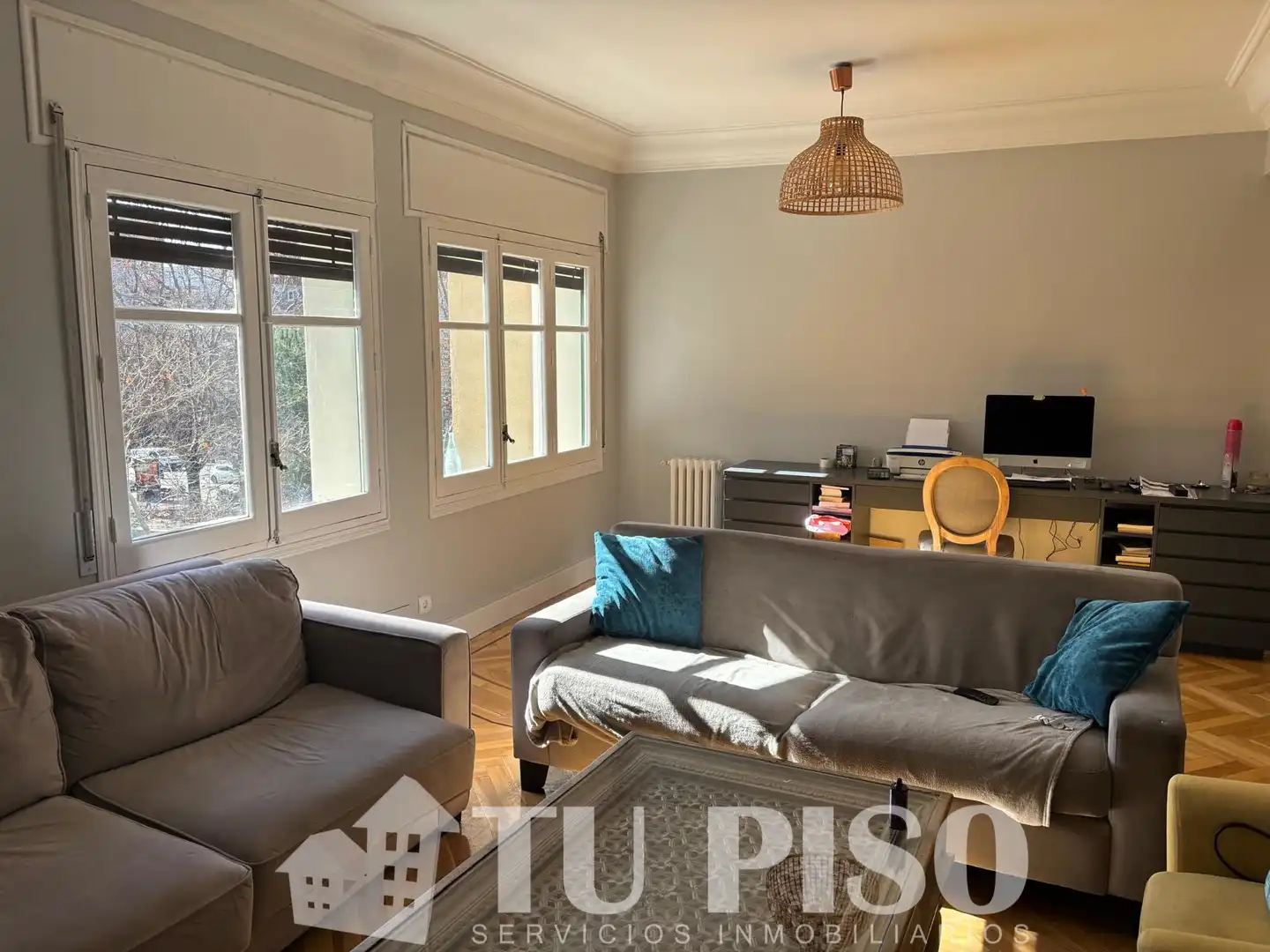 Sala de estar de Piso en venta en Madrid con Calefacción, Trastero y Amueblado