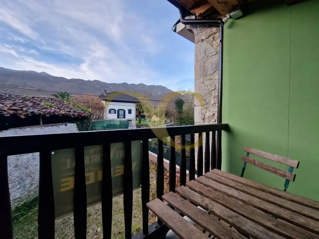 Terrassa de Casa adosada en venda en Llanes amb Calefacció, Jardí privat i Terrassa