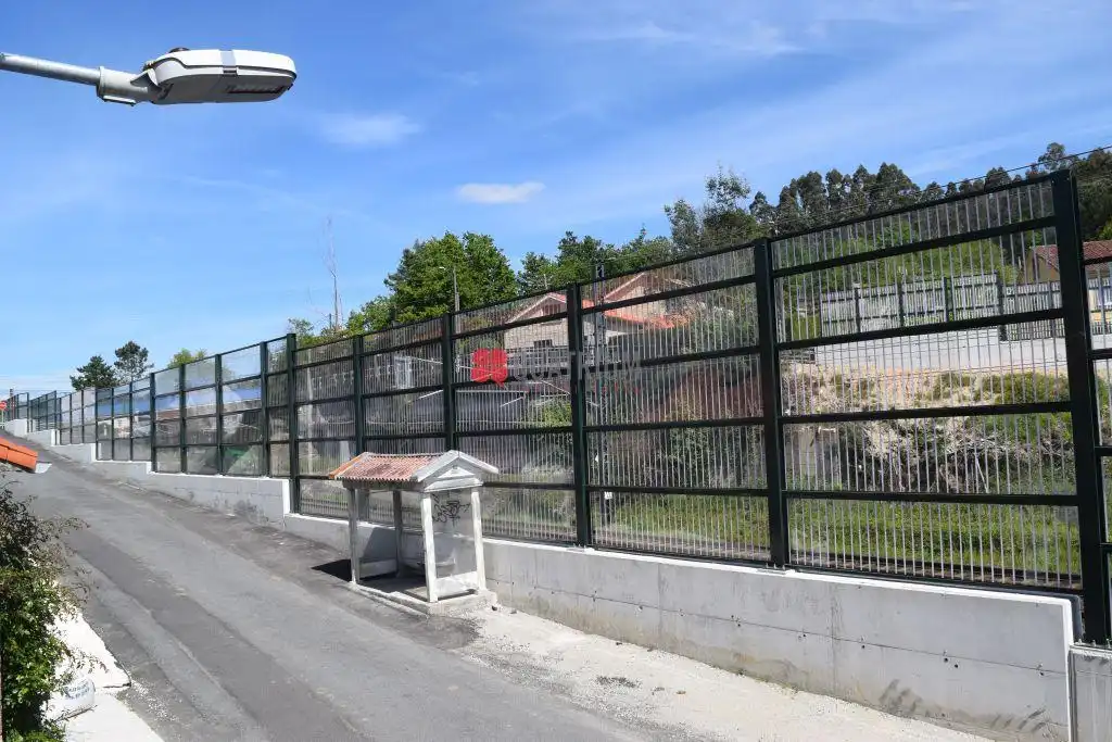 Vista exterior de Casa o xalet en venda en Santiago de Compostela  amb Jardí privat