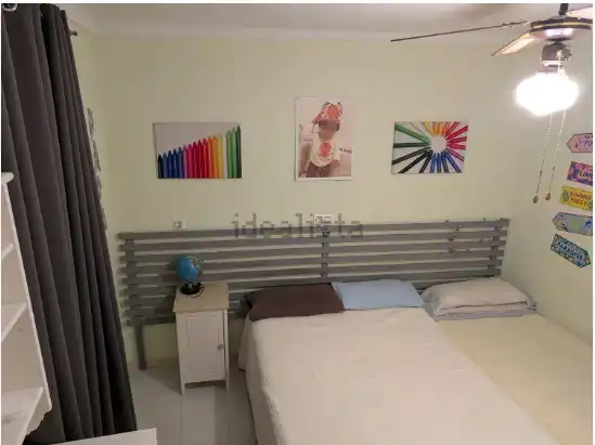 Habitación de Casa adosada en venta en Fuerte del Rey con Aire acondicionado, Calefacción y Trastero