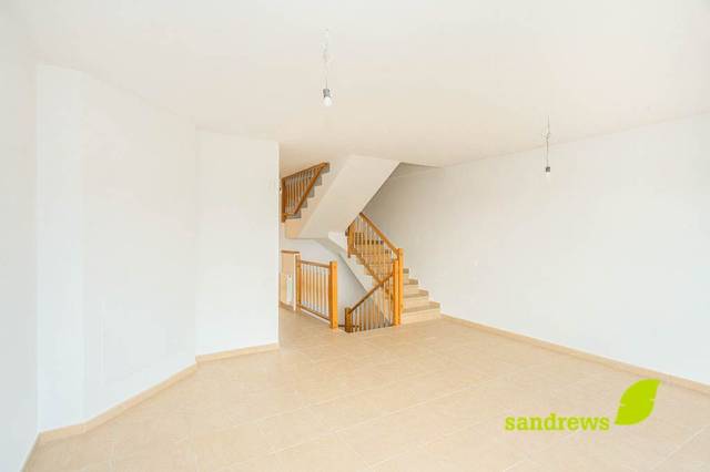 Casa adosada en Venta en Darnius