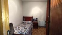 Bedroom of Flat for sale in  Madrid Capital