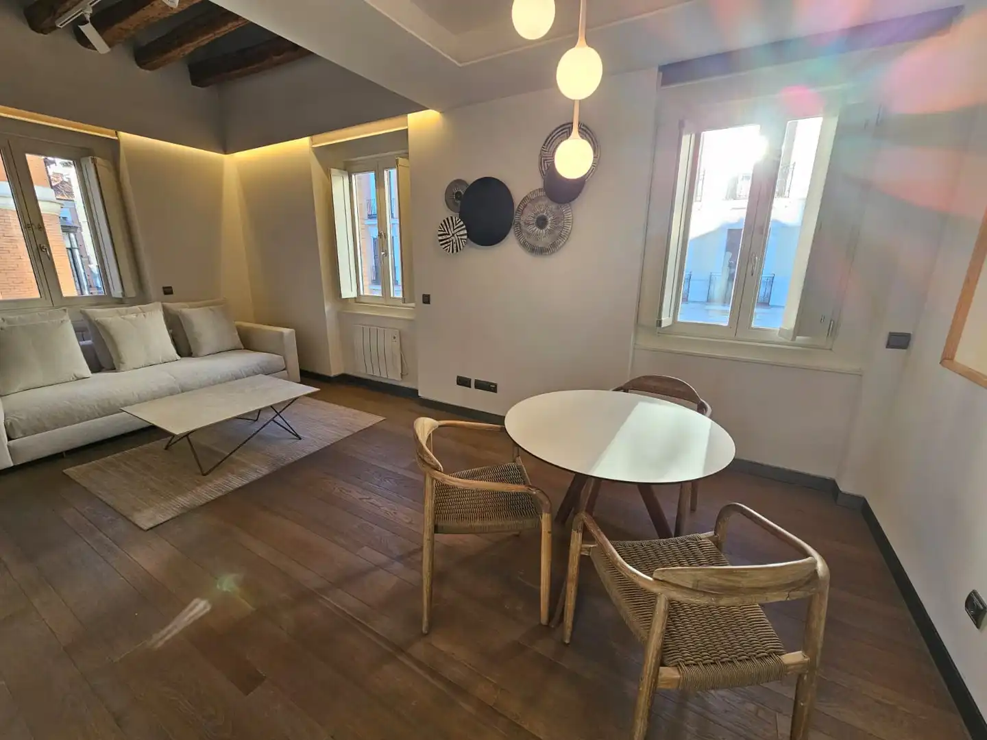 Sala d'estar de Àtic en venda en Madrid amb Aire condicionat, Calefacció i Jardí privat