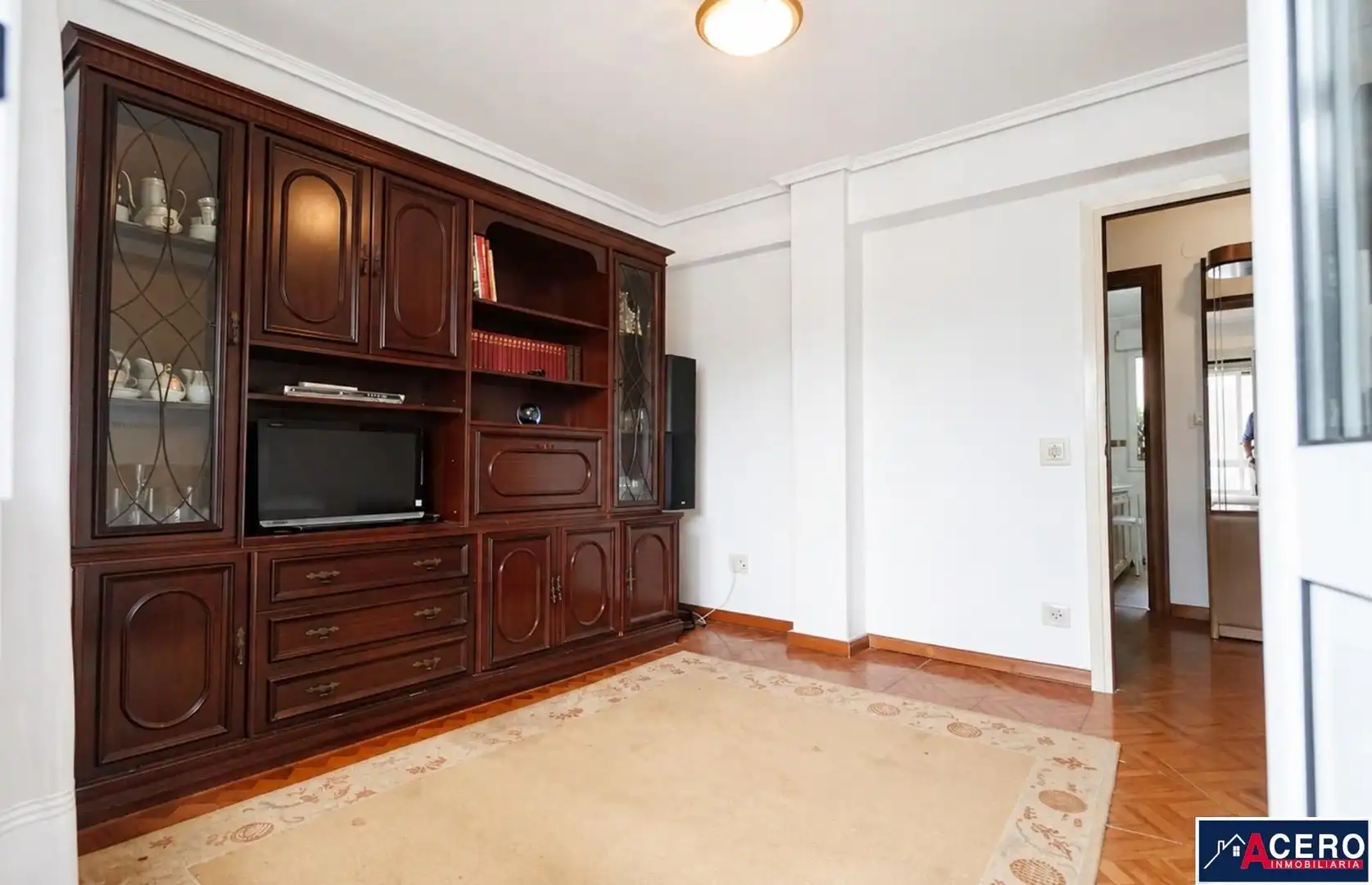Sala de estar de Piso en venta en Santander con Calefacción, Trastero y Balcón