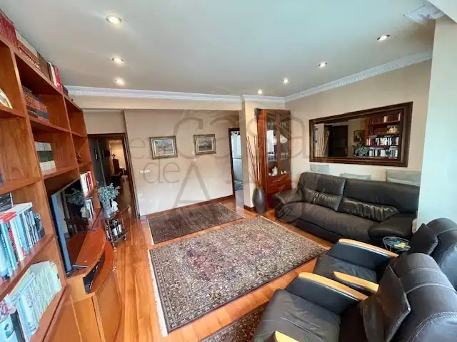 Sala d'estar de Pis en venda en Bilbao  amb Calefacció