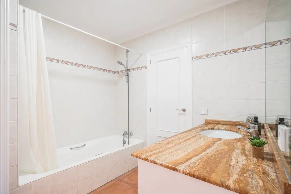 Badezimmer von Country house zum Verkauf in Consell mit Klimaanlage, Heizung und Terrasse