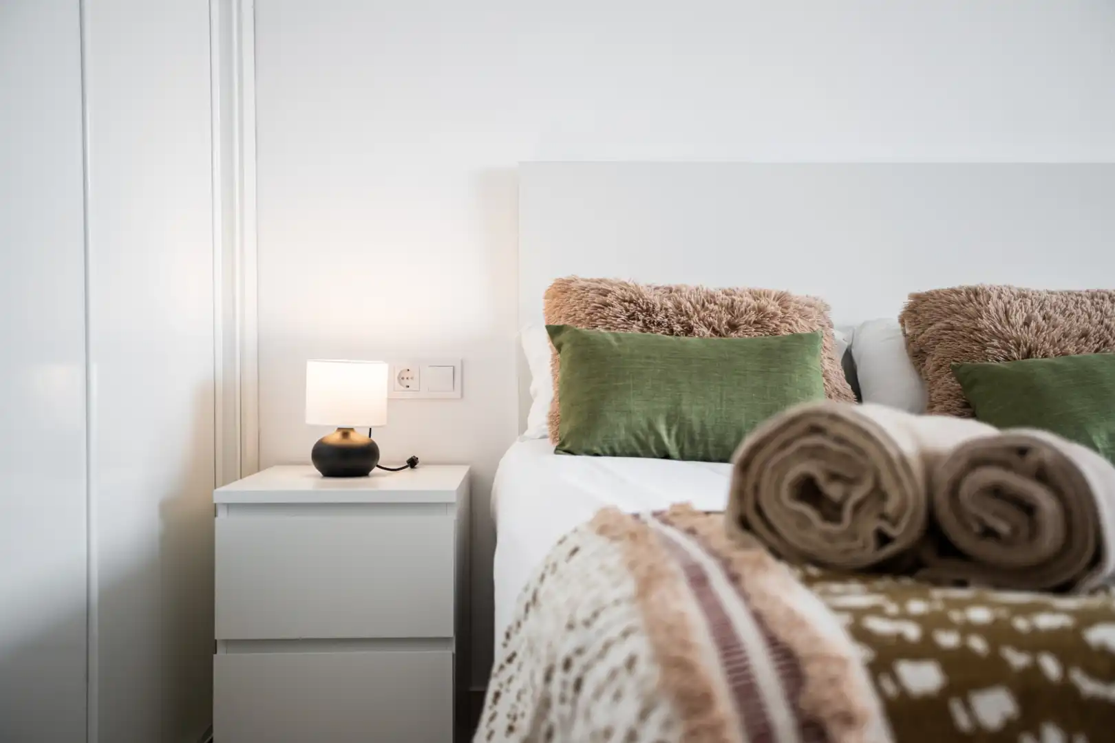 Bedroom of Study for sale in Fuengirola  with Air Conditioner, Terrace and Furnished