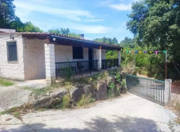 Vista exterior de Casa o chalet en venta en Ourense Capital  con Terraza, Trastero y Amueblado