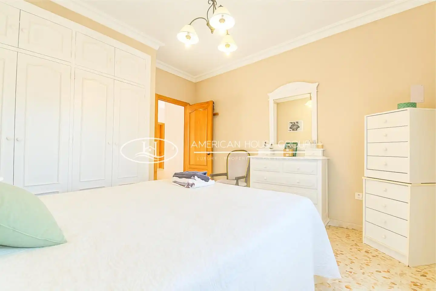 Habitación de Casa o chalet en venta en Chiclana de la Frontera con Aire acondicionado, Jardín privado y Terraza