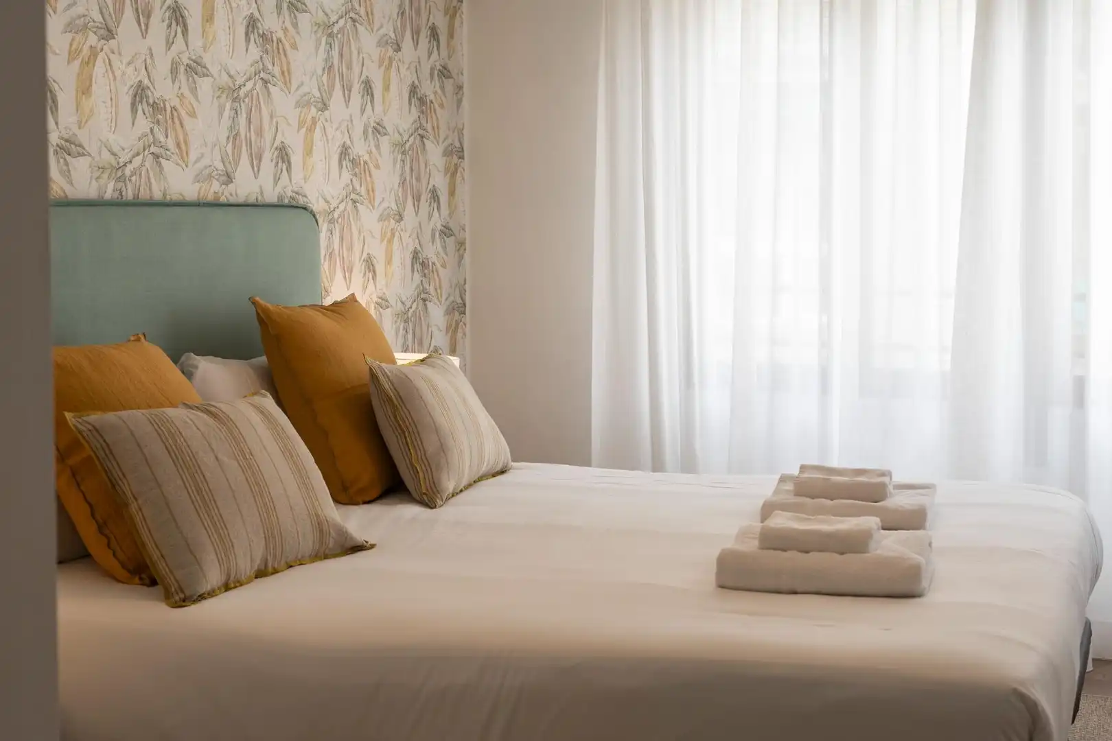 Bedroom of Flat for rent in Valencia  with Air Conditioner, Heating and Furnished