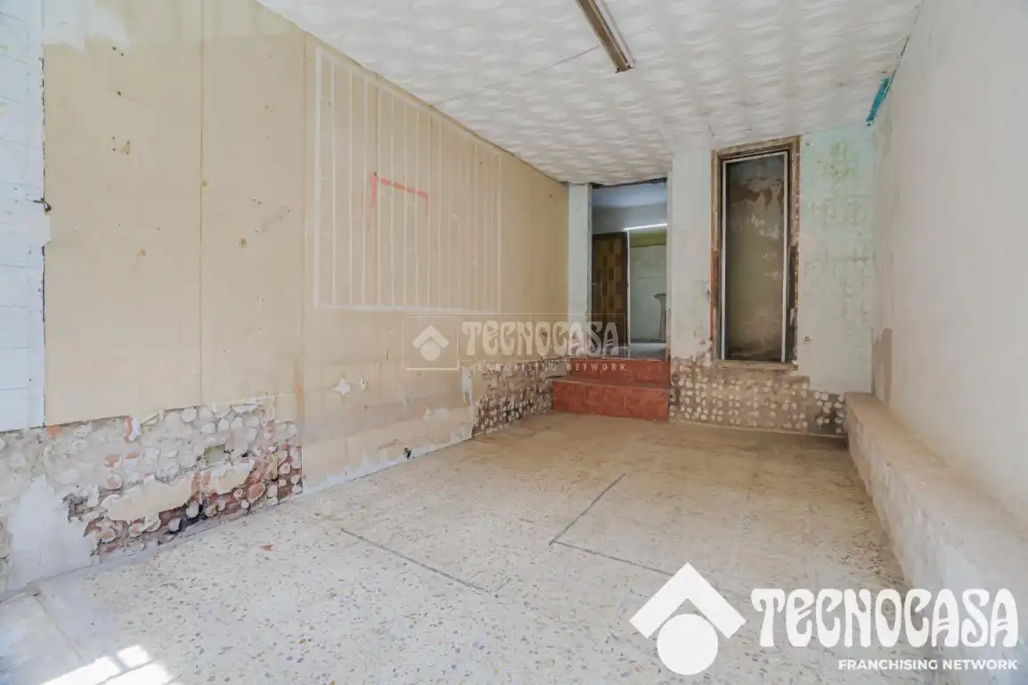 Local en venta en Badalona