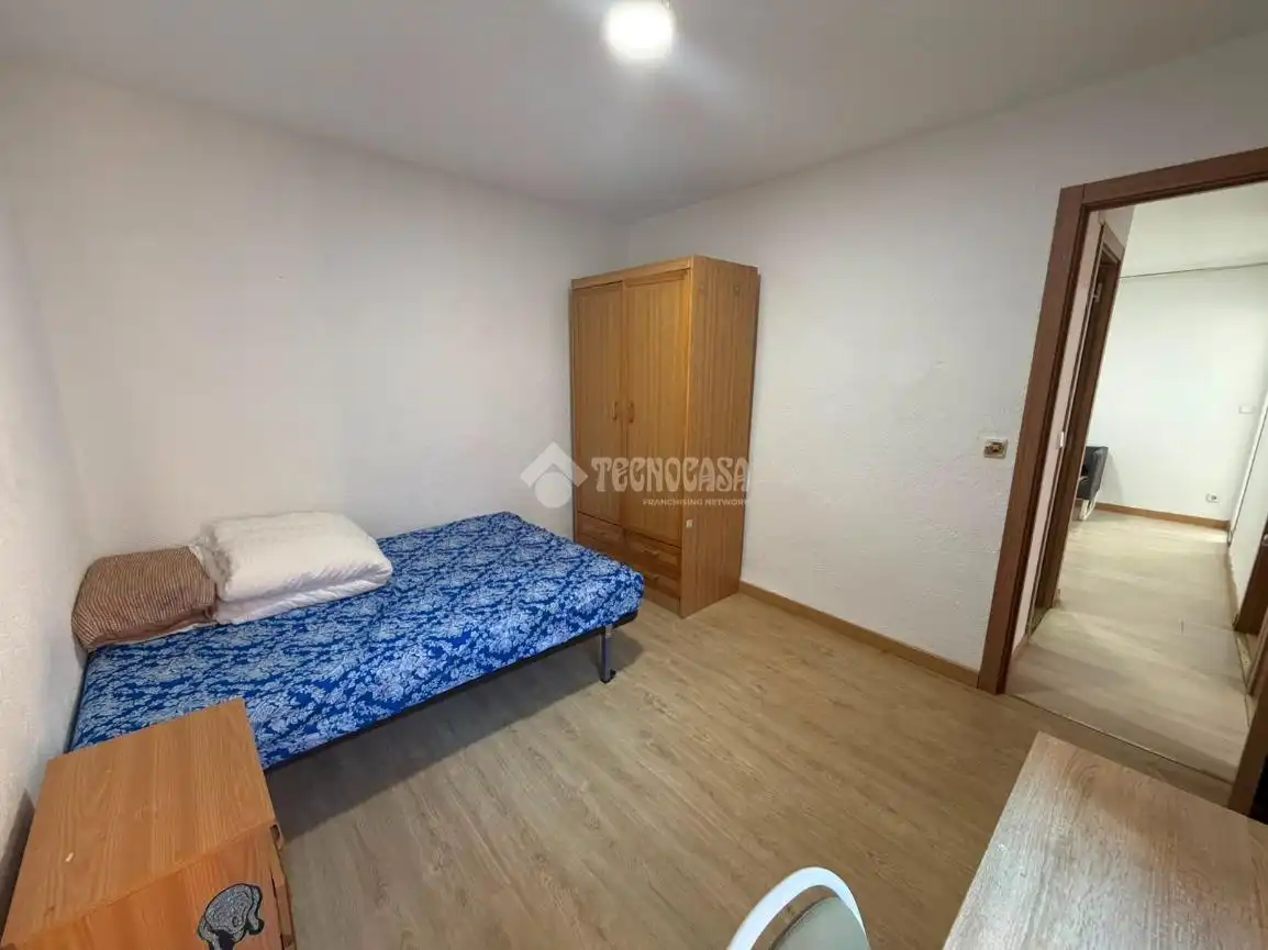 Bedroom of Flat for sale in Getafe  with Air Conditioner, Terrace and Furnished
